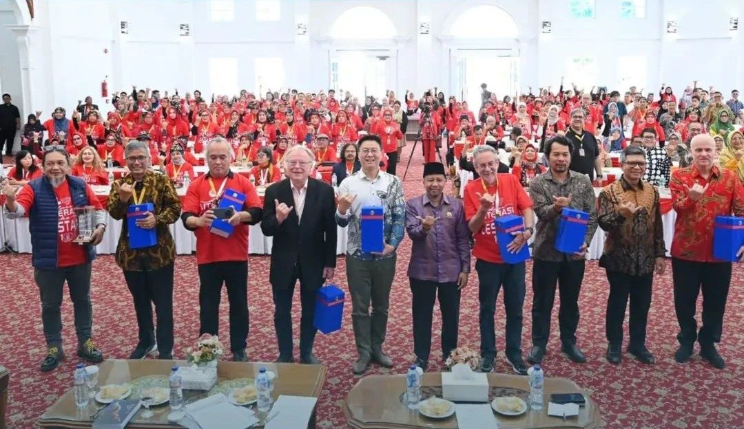 FB_IMG_1781190593667~2